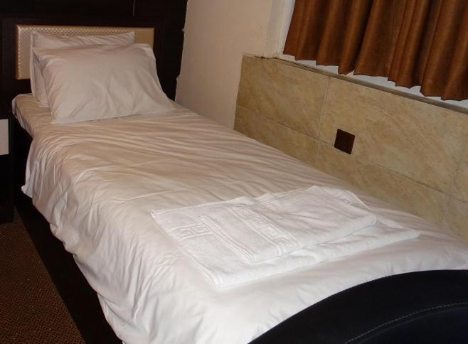 Madera Hotel Erbil Buitenkant foto